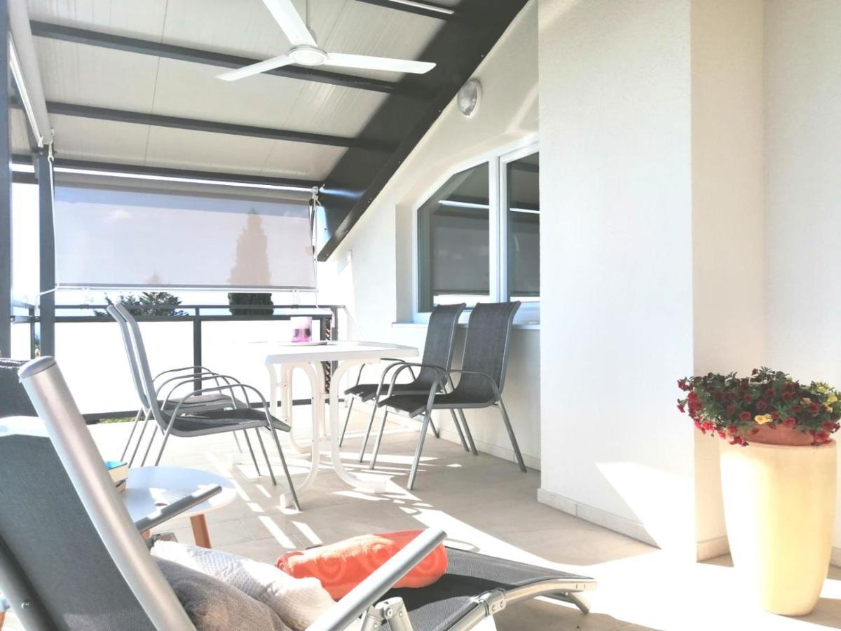 Lovely Sea View House In Malinska Island Krk Bagian luar foto