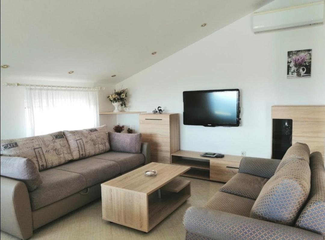 Lovely Sea View House In Malinska Island Krk Bagian luar foto
