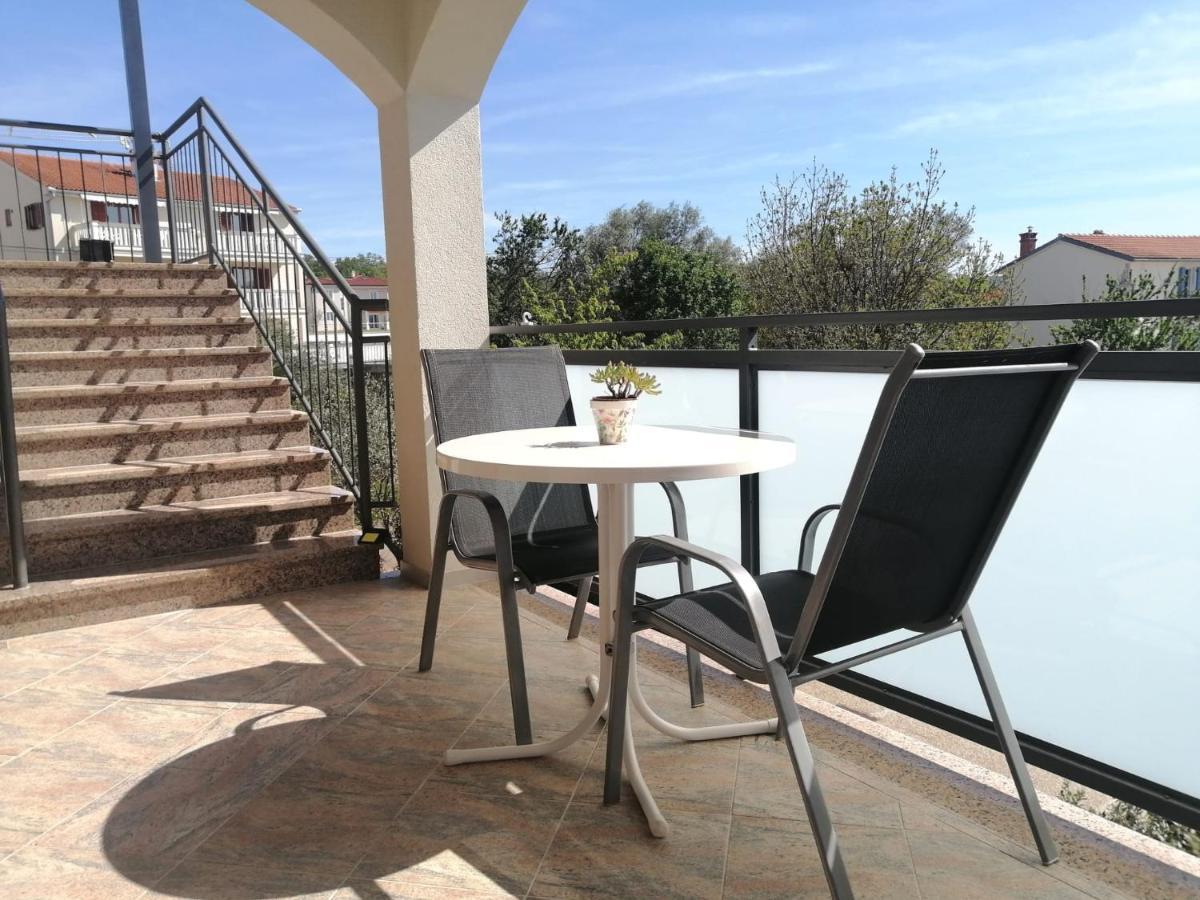 Lovely Sea View House In Malinska Island Krk Bagian luar foto