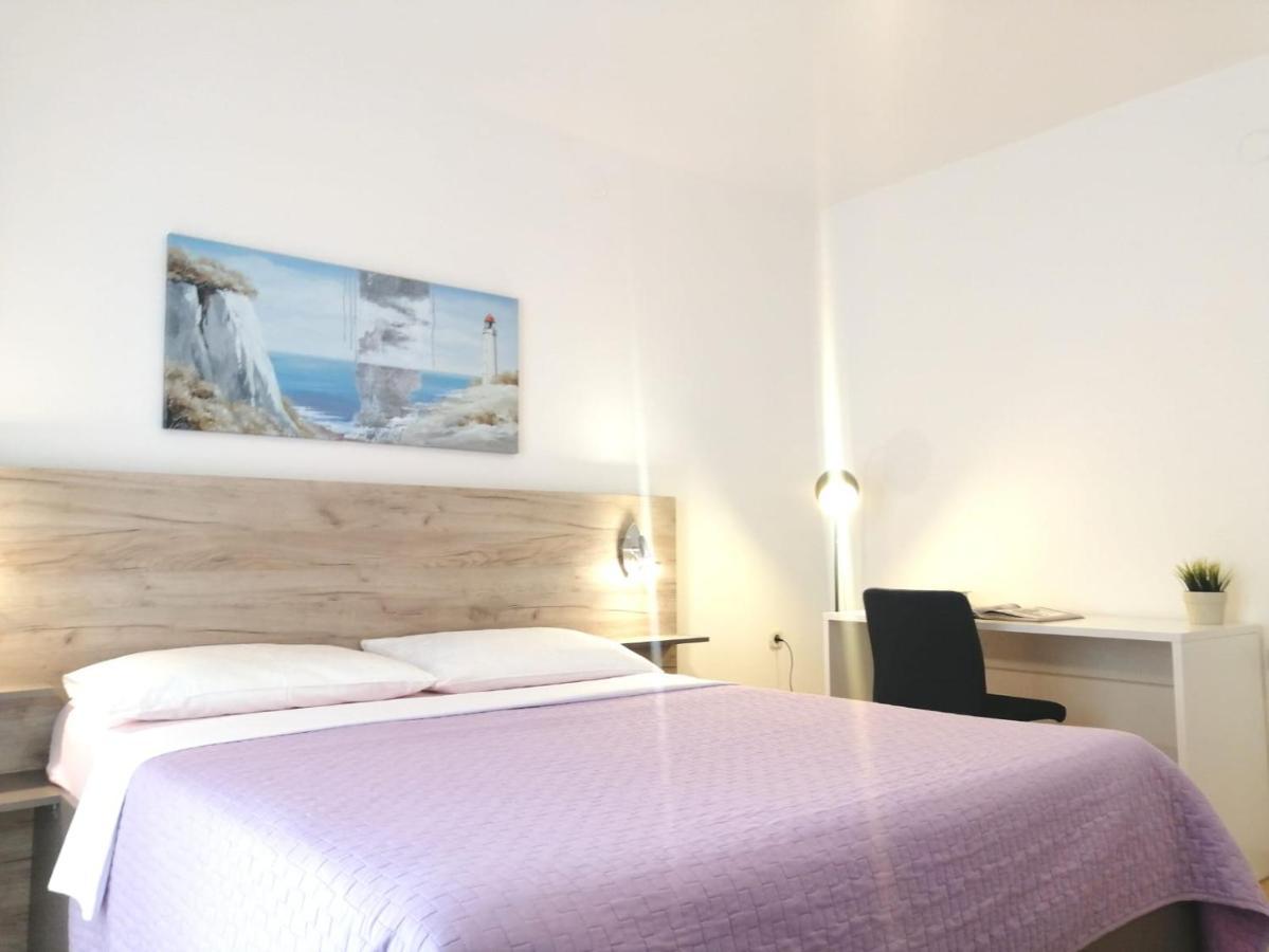 Lovely Sea View House In Malinska Island Krk Bagian luar foto